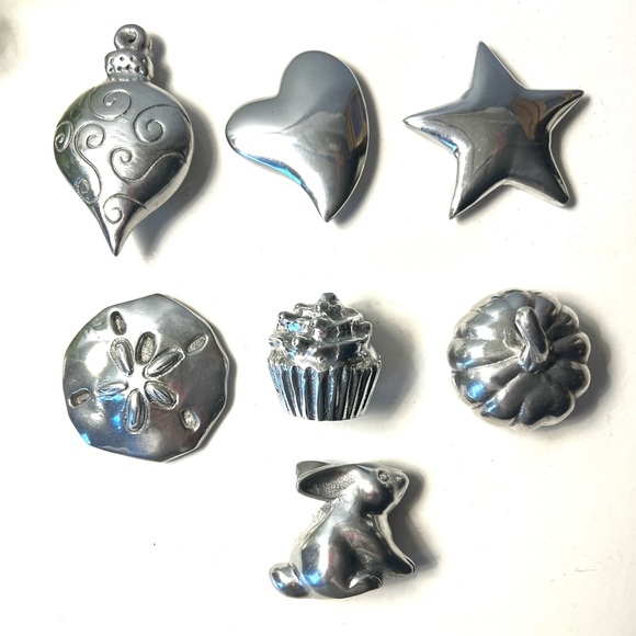 Mariposa Rope Edge Napkin Box & 7 Napkin Weights - Picture 7 of 10